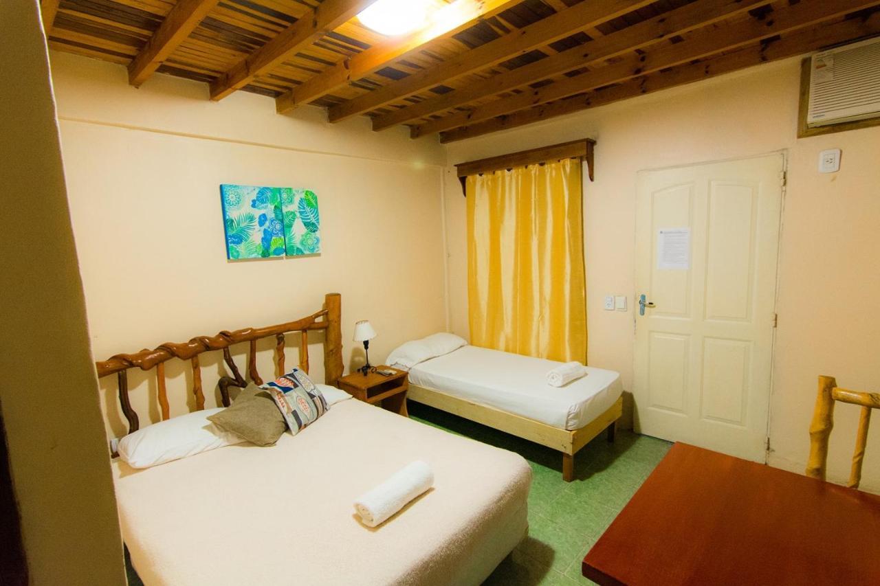 Posada Los Tajibos 푸에르토이과수 외부 사진